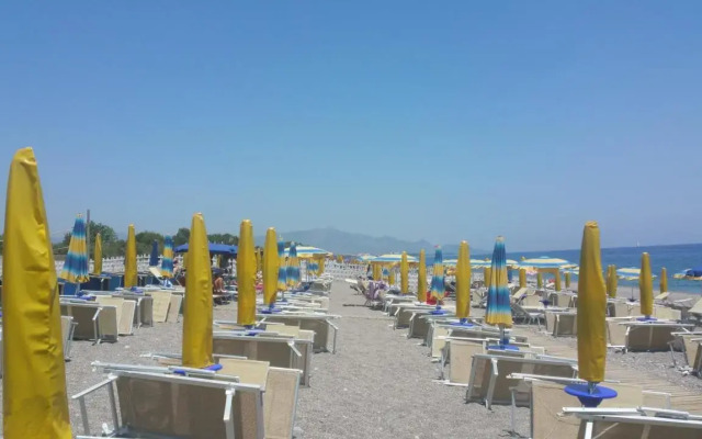 285 Via Spiaggia