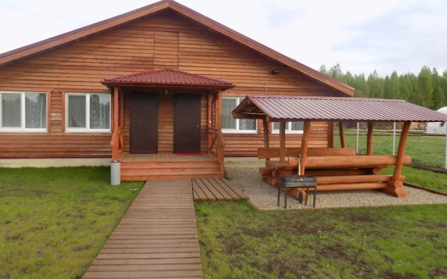 Загородный отель «Лесное озеро»
