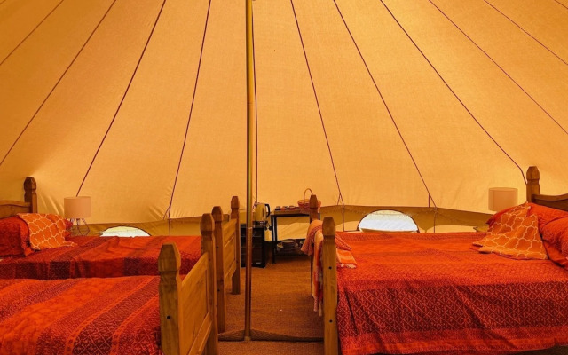 Anna-may Luxury Tent - Two Doubles