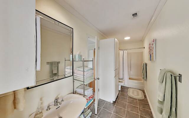 1151oakc 3 Bedroom Home