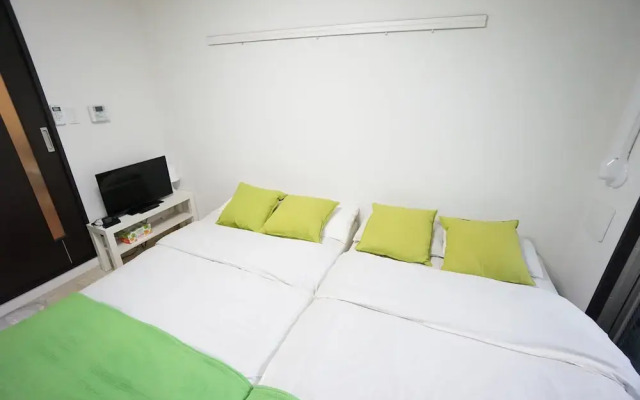 Terry's Apartment Namba West I E02C