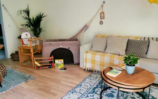 Souterrainwohnung mit großem Garten und Sauna
