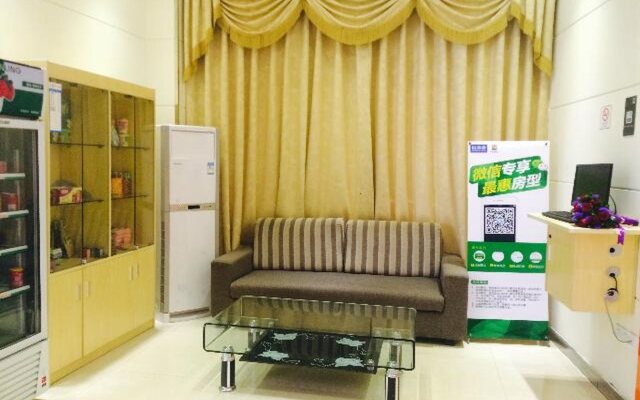 7Days Inn Huizhou Dayawan West Area BYD South Gate
