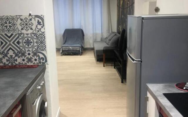 F3 Avec Parking Rouen Cote Dock76