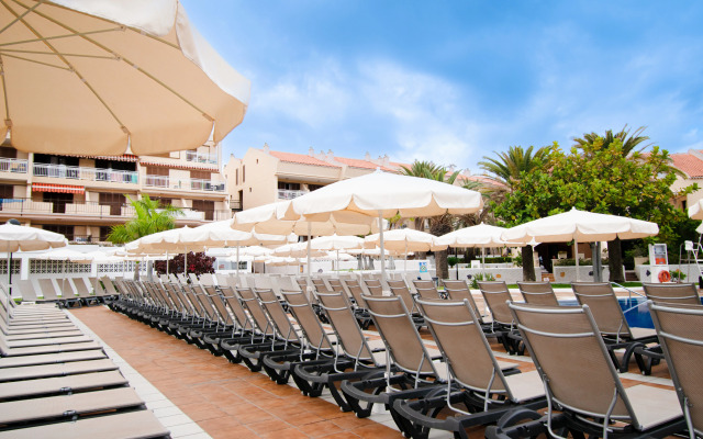 Coral Compostela Beach Hotel