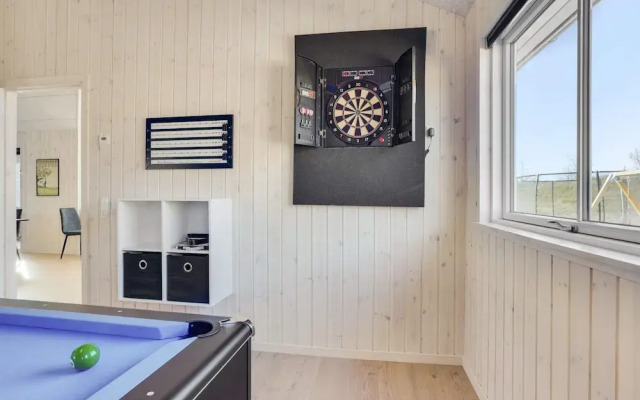 5 Star Holiday Home in Albaek