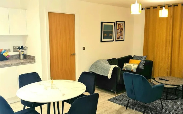 Exquisite, Cosy 2-bed Apartment in Salford