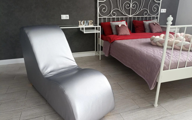 Апартаменты на улице Славского 12