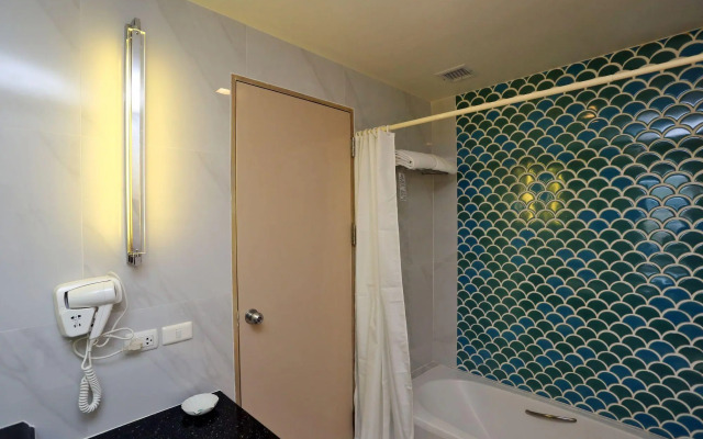 The Royal Paradise Hotel & Spa