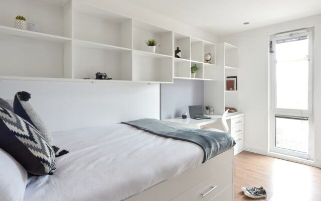 Relax By MPH-70 Chic Studios In Prime Liverpool
