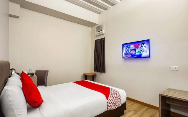 Oyo 241 Airo Hotel