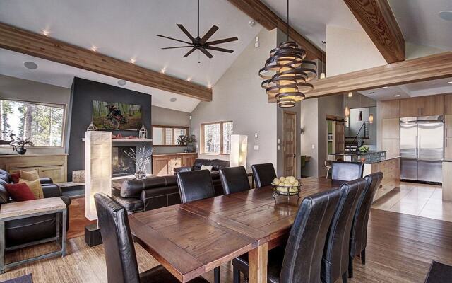 Cloud  4 Bedroom Home by RedAwning