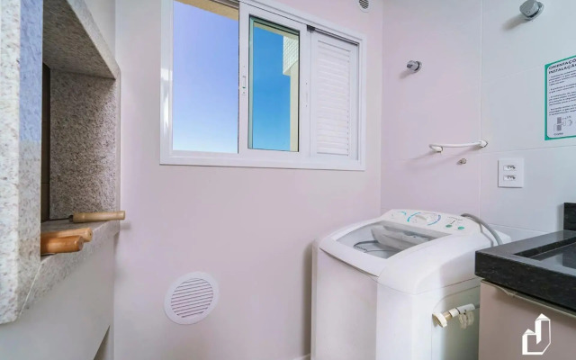 Apartamento com 02 dormitórios