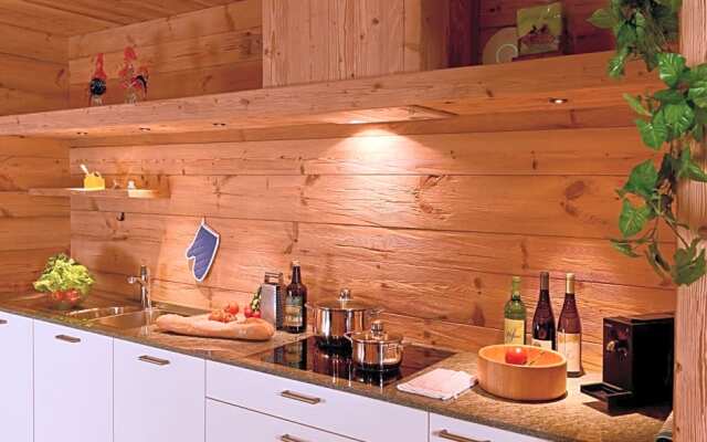 Aurina Lodges