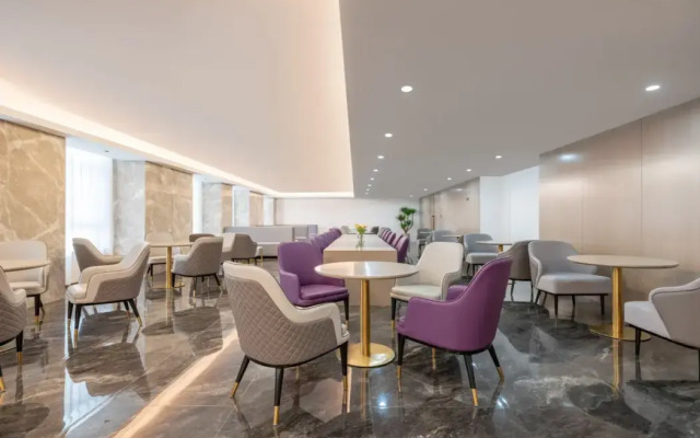 Lavande Hotel (Jinan Shiji Avenue Aotelaisi)