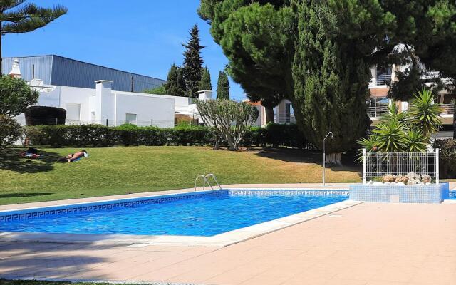 ARMAÇÃO DE PÊRA BRIGHTNESS 2 WITH POOL by HOMING