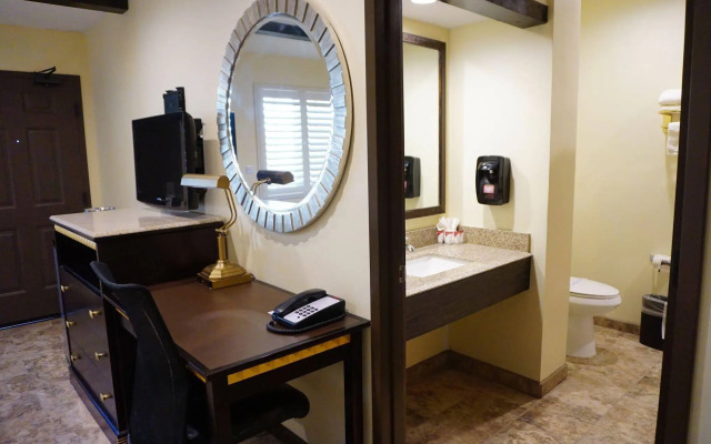Tuscan Garden Inn