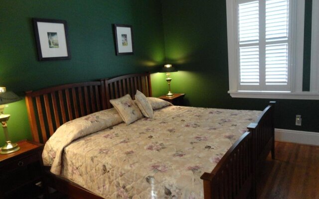 Buckingham House Bed  Breakfast