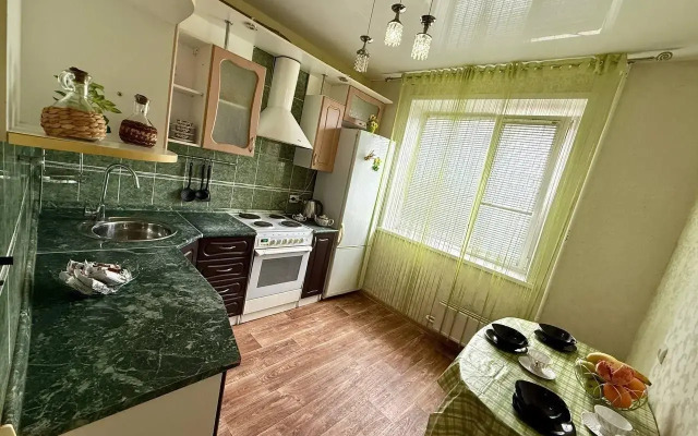 Апартаменты на проспекте Врача Сурова 22