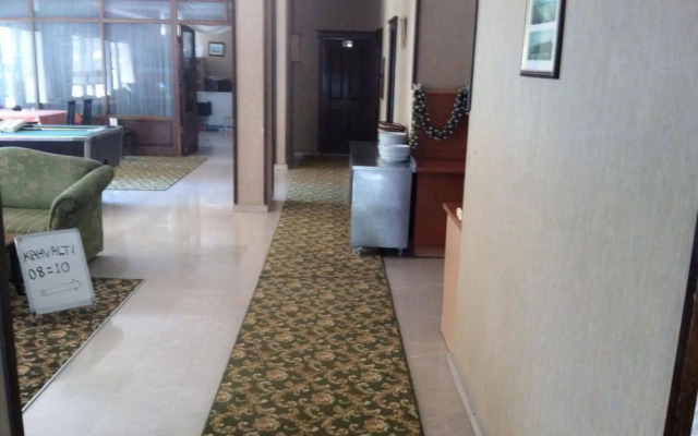Oasis Otel