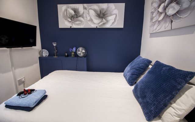 Beautiful Rooms Near Excel Center