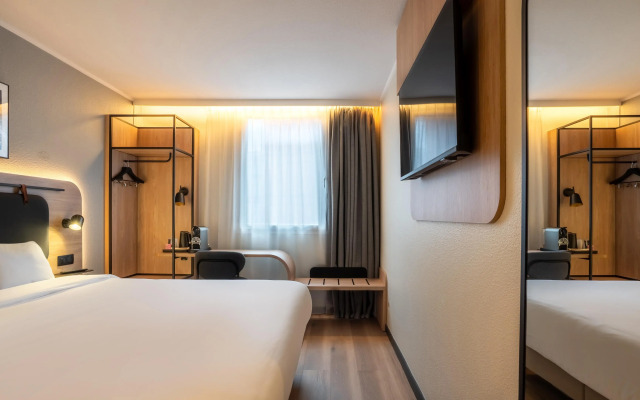 Campanile Paris Ouest - Pont de Suresnes