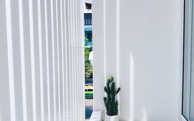 Bangkok Pearl Ekkamai