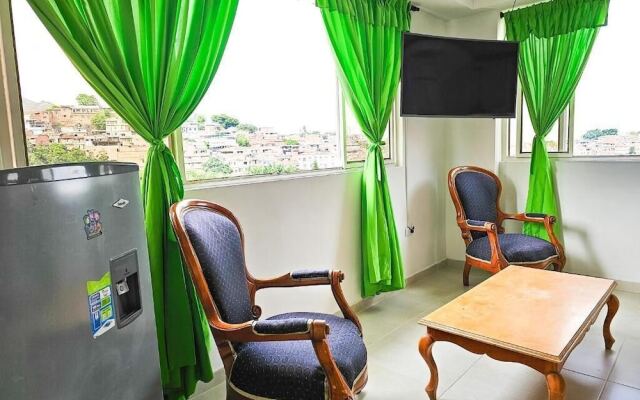 La Mercedes Lite Hostal By MH