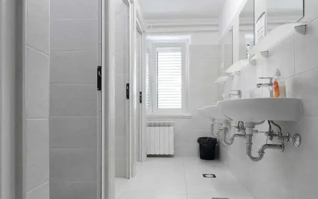 Rooms Studentsko Naselje Ivan Goran Kovačić