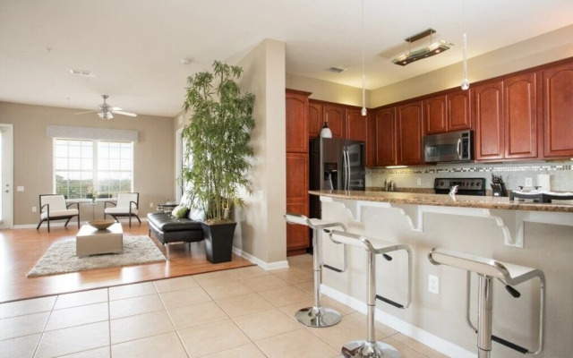 Lake View Penthouse Loft