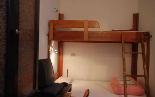 Tash Inn Hostel