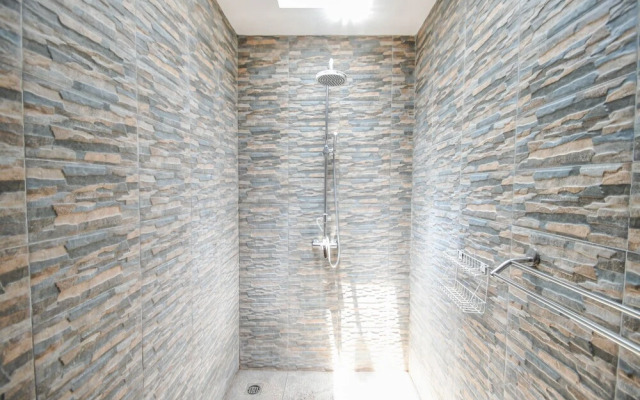 Rumah Pantai Berawa - Ex Canggu Club House