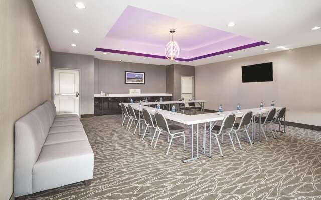 La Quinta Inn & Suites by Wyndham Springfield IL