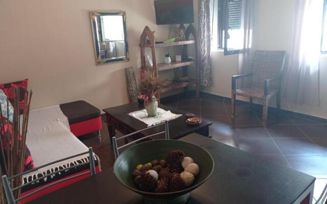 Cozy Apartment Alexandros near Aqueduct (Kamares)