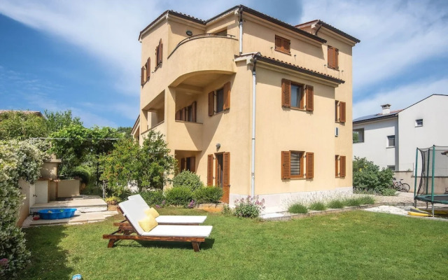 Apartment in Croatia Near the Coast