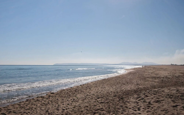 Cozy Holiday Home in UrbanitzaciÃ³ Bon Relax With Pool