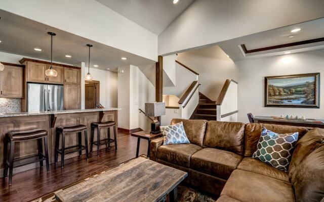 Steamboat Springs Skiers Townhouse by RedAwning