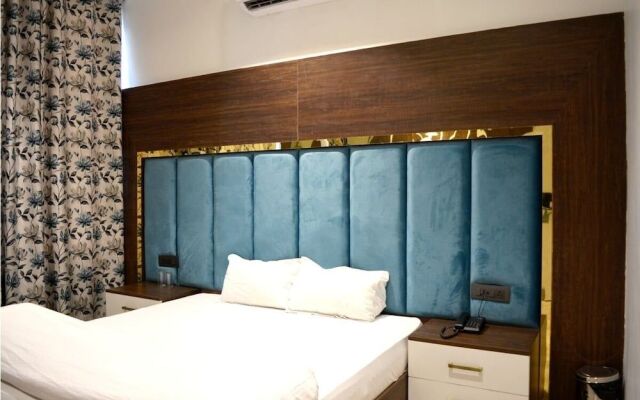 Hotel Silver Ace