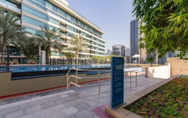 Marina Quays West by MaisonPrivee