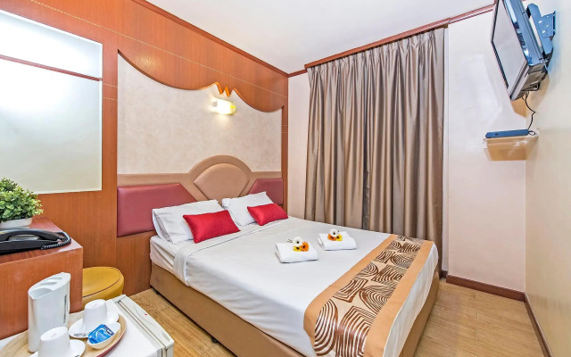 Hotel 81 Palace