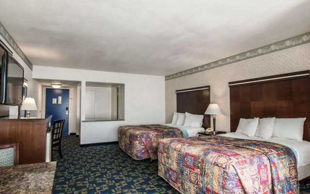 Motel 6 Oceanside, CA Marina / Camp Pendleton