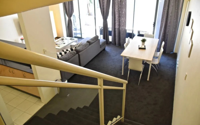 Liv Apartments Darling Harbour