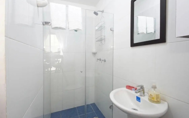 Luxury apartment with a/c next to chipichape mall