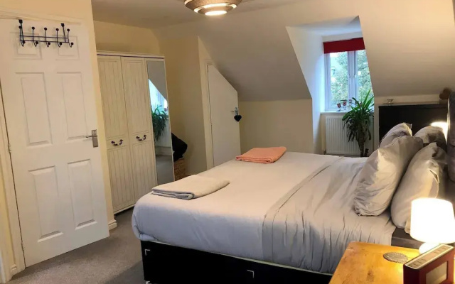 4 Bedroom Private Townhouse