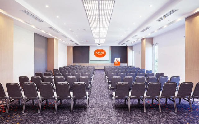 HARRIS Hotel & Conventions Bundaran Satelit Surabaya