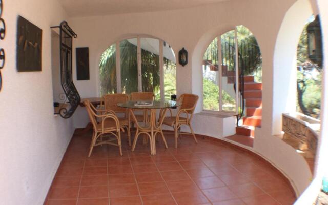 El Cisne - holiday home with private swimming pool in Benissa