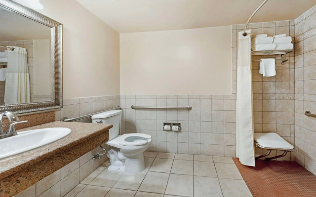 Best Western Plus Country Park Hotel