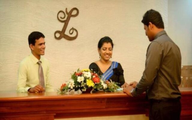 Lazaani Hotel & Restaurant
