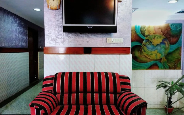 OYO 10435 Star Deluxe Lodge