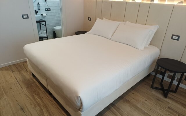 Romi Suite